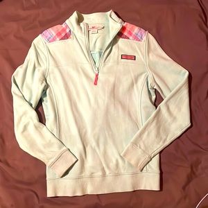 Pretty teal and plaid pullover. Size XS vineyard vines. Good condition